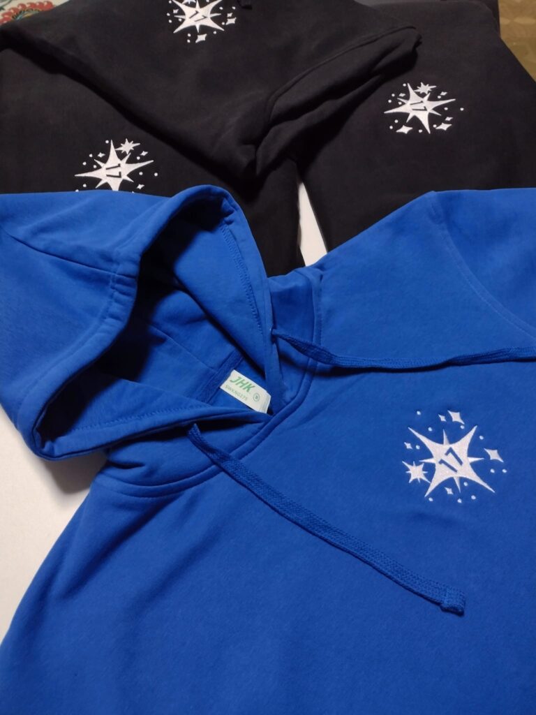 bluzy firmowe z własnym nadrukiem logo firmy
